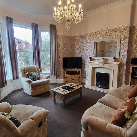 Stay - At Southport Holiday Home - Sleeps 6 Exteriör bild