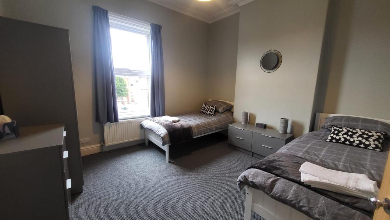 Stay - At Southport Holiday Home - Sleeps 6 Exteriör bild