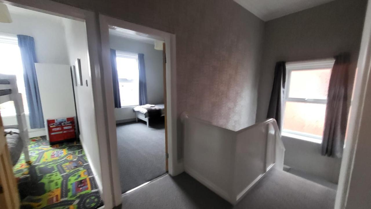 Stay - At Southport Holiday Home - Sleeps 6 Exteriör bild
