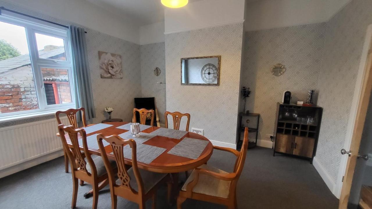 Stay - At Southport Holiday Home - Sleeps 6 Exteriör bild